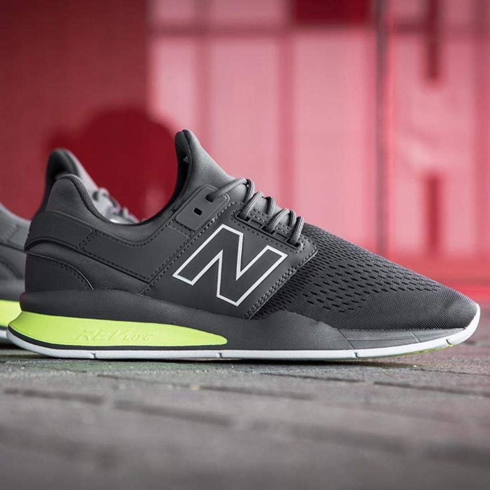 New Balance 247 v2    NIB